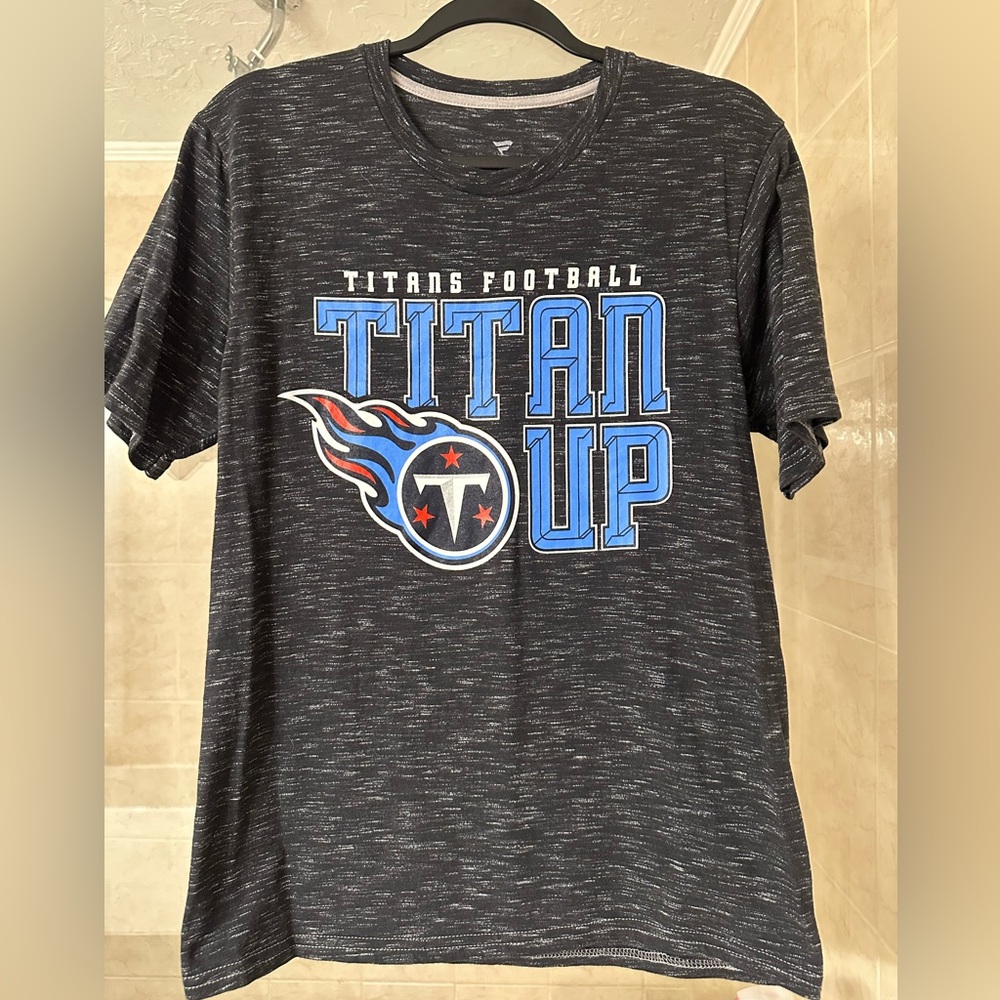 Fanatics Black and Gray Titans Shirt